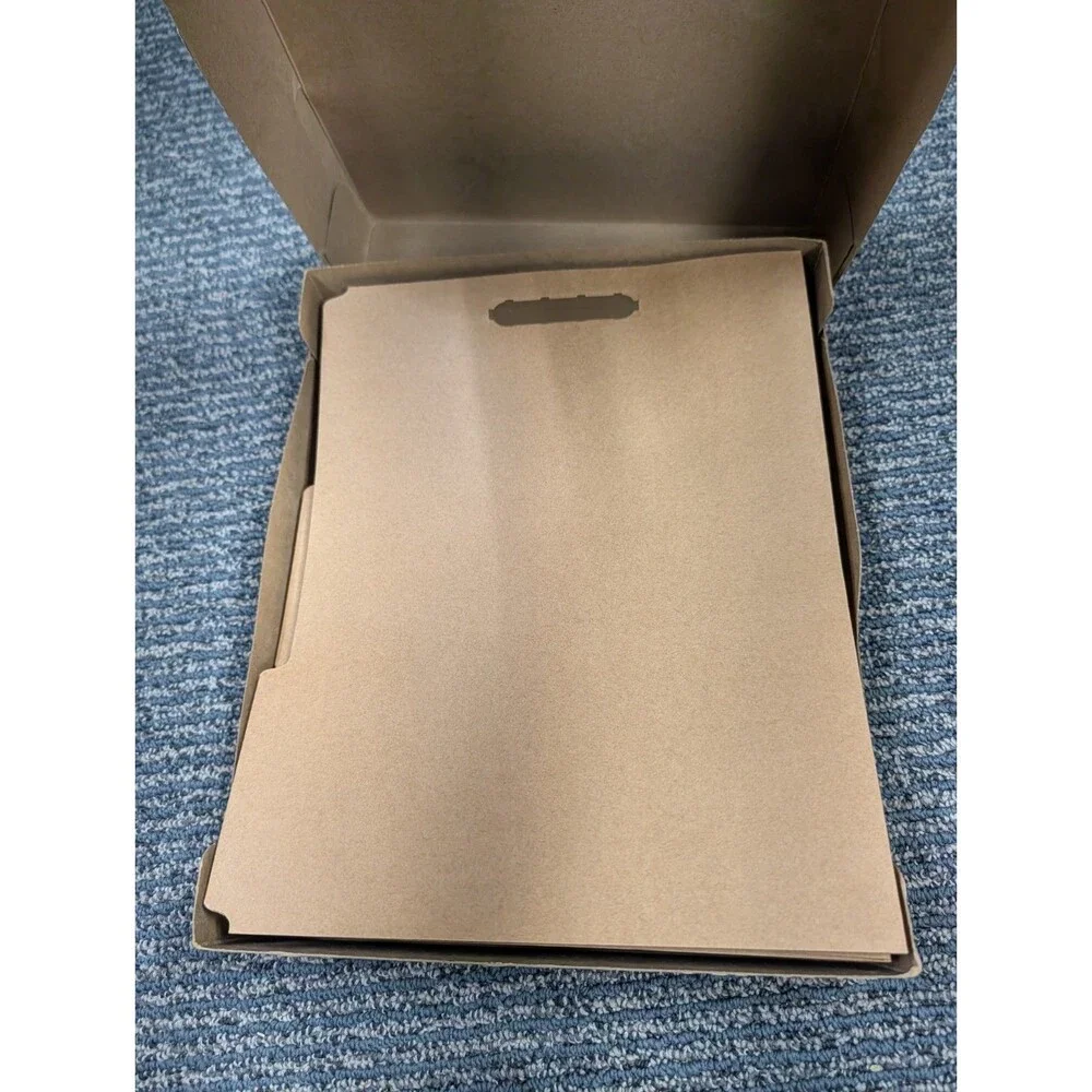 Staples 831123 Fastener Folders, Letter, 3-Tab, Reinforced Tabs, Kraft, 50/Box